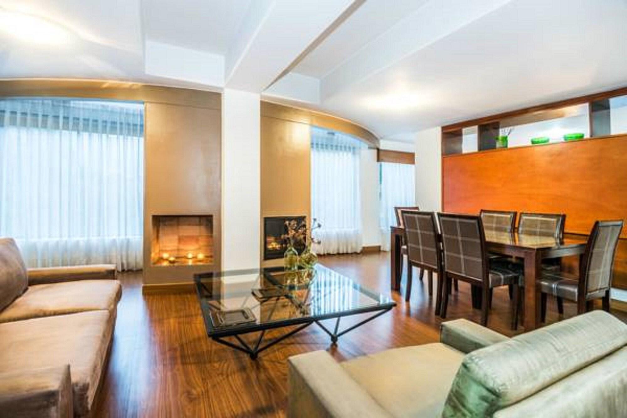 בוגוטה Lloyds Apartasuites Parque 93 מראה חיצוני תמונה