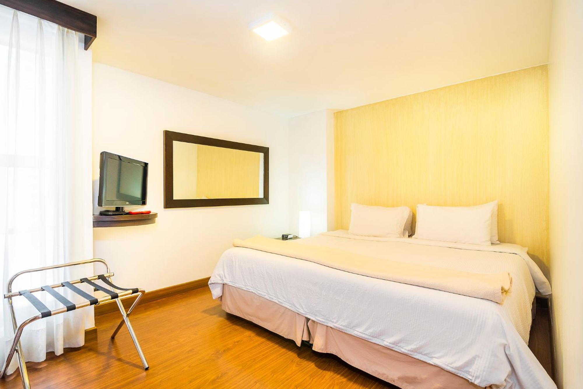 בוגוטה Lloyds Apartasuites Parque 93 מראה חיצוני תמונה