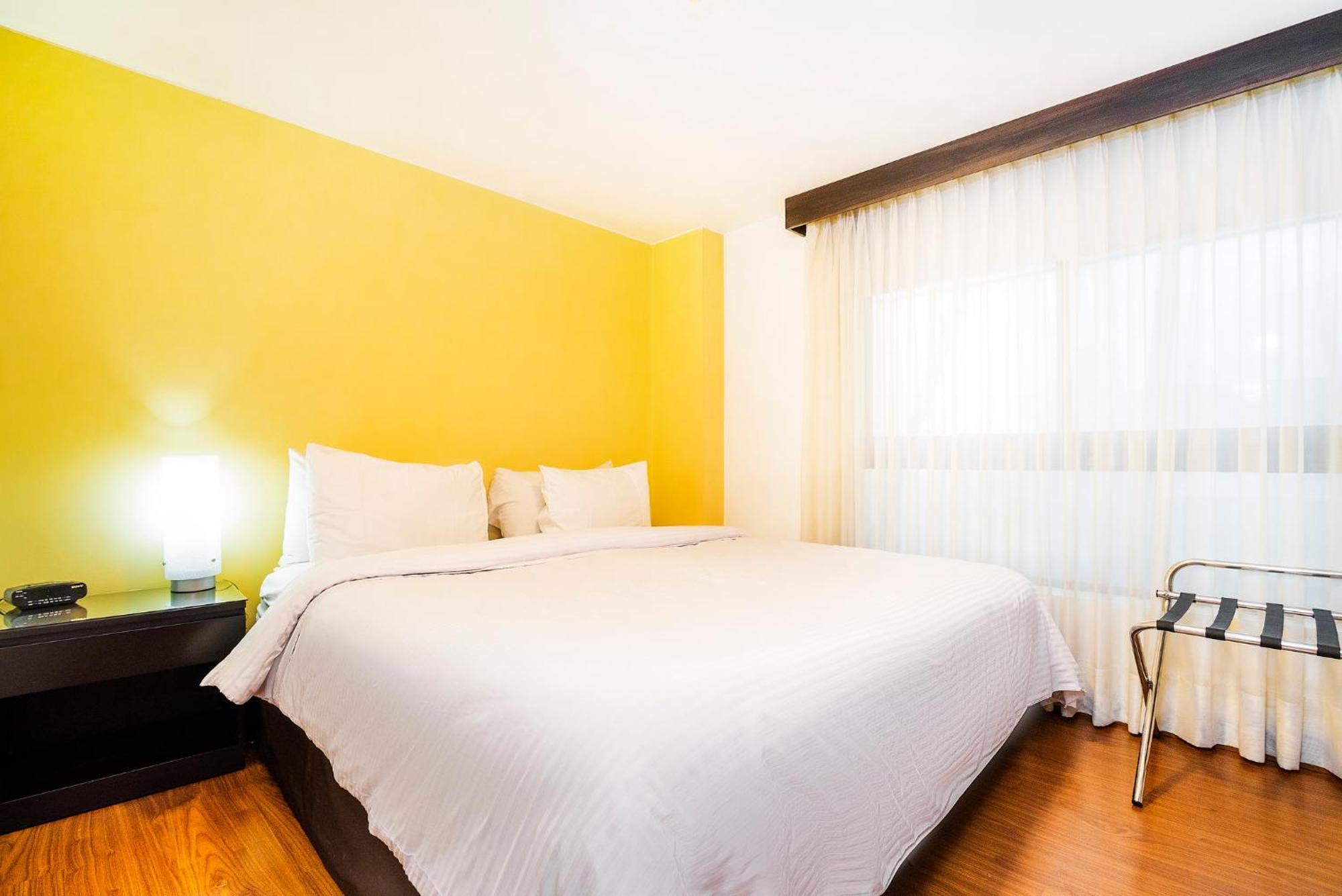 בוגוטה Lloyds Apartasuites Parque 93 מראה חיצוני תמונה