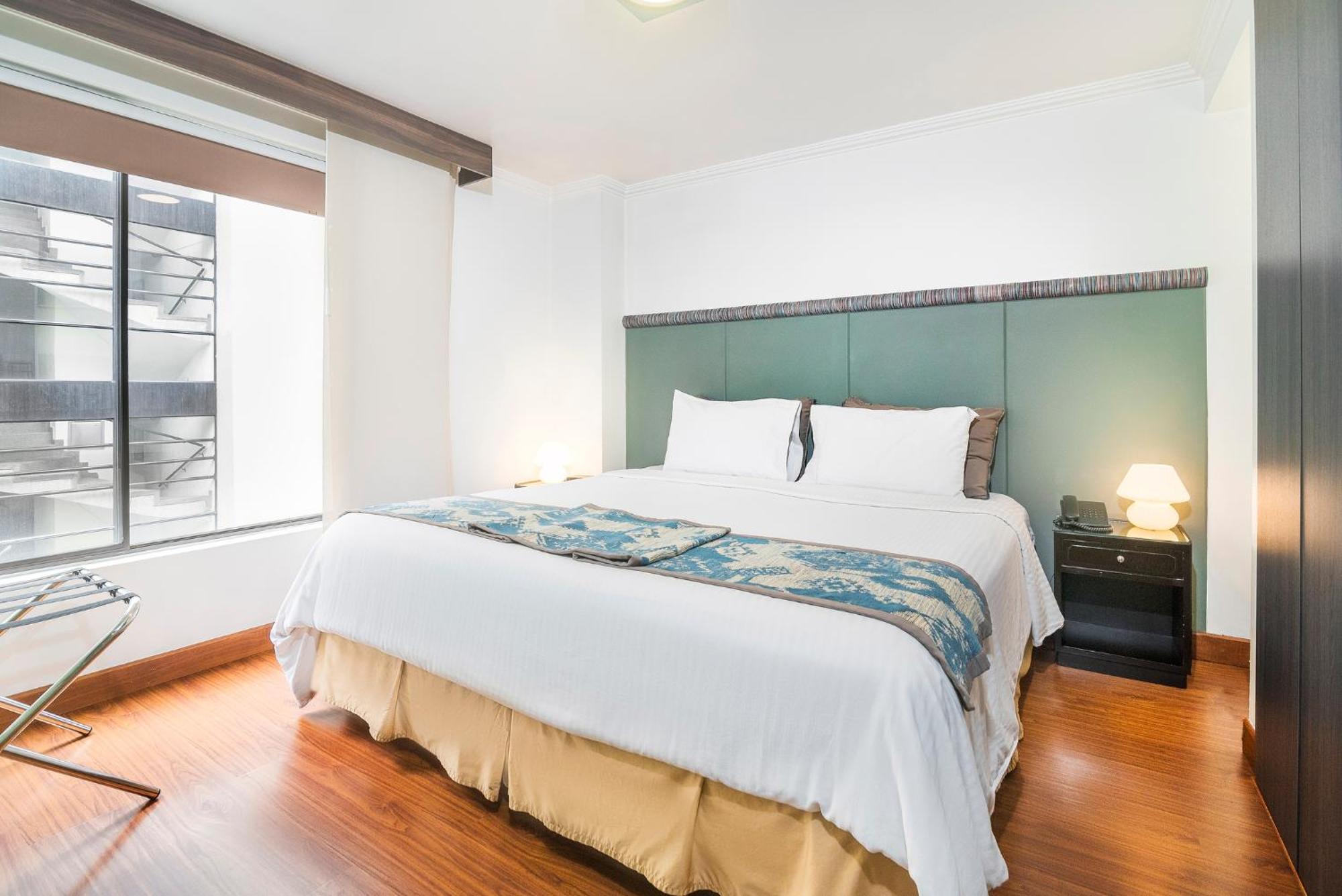 בוגוטה Lloyds Apartasuites Parque 93 מראה חיצוני תמונה