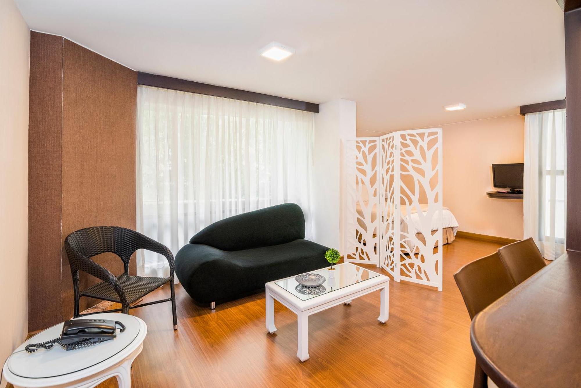 בוגוטה Lloyds Apartasuites Parque 93 מראה חיצוני תמונה