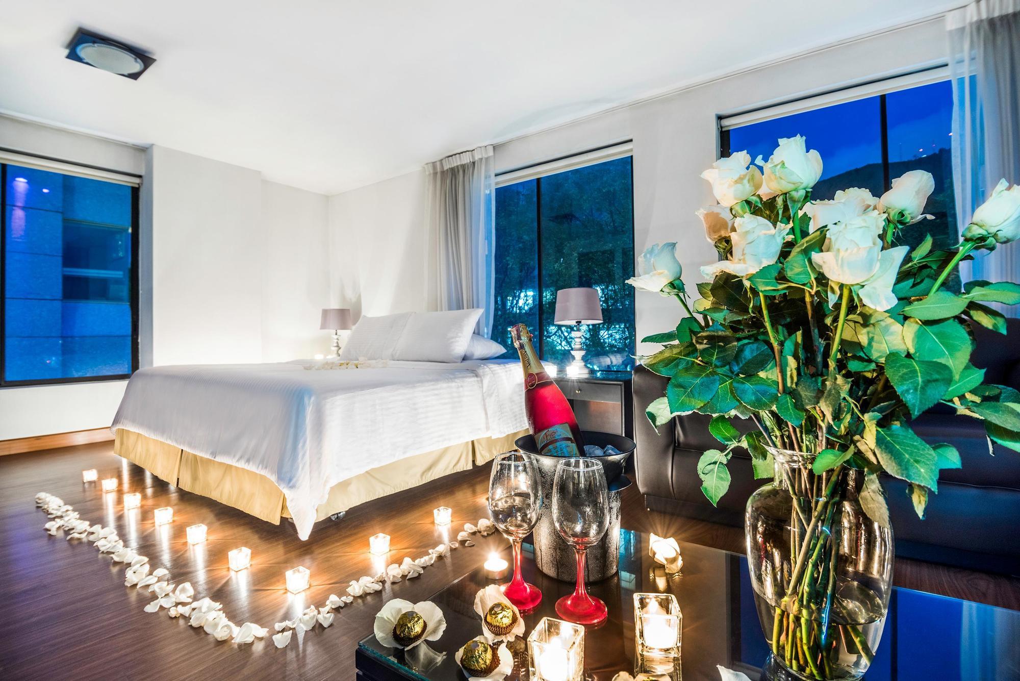 בוגוטה Lloyds Apartasuites Parque 93 מראה חיצוני תמונה