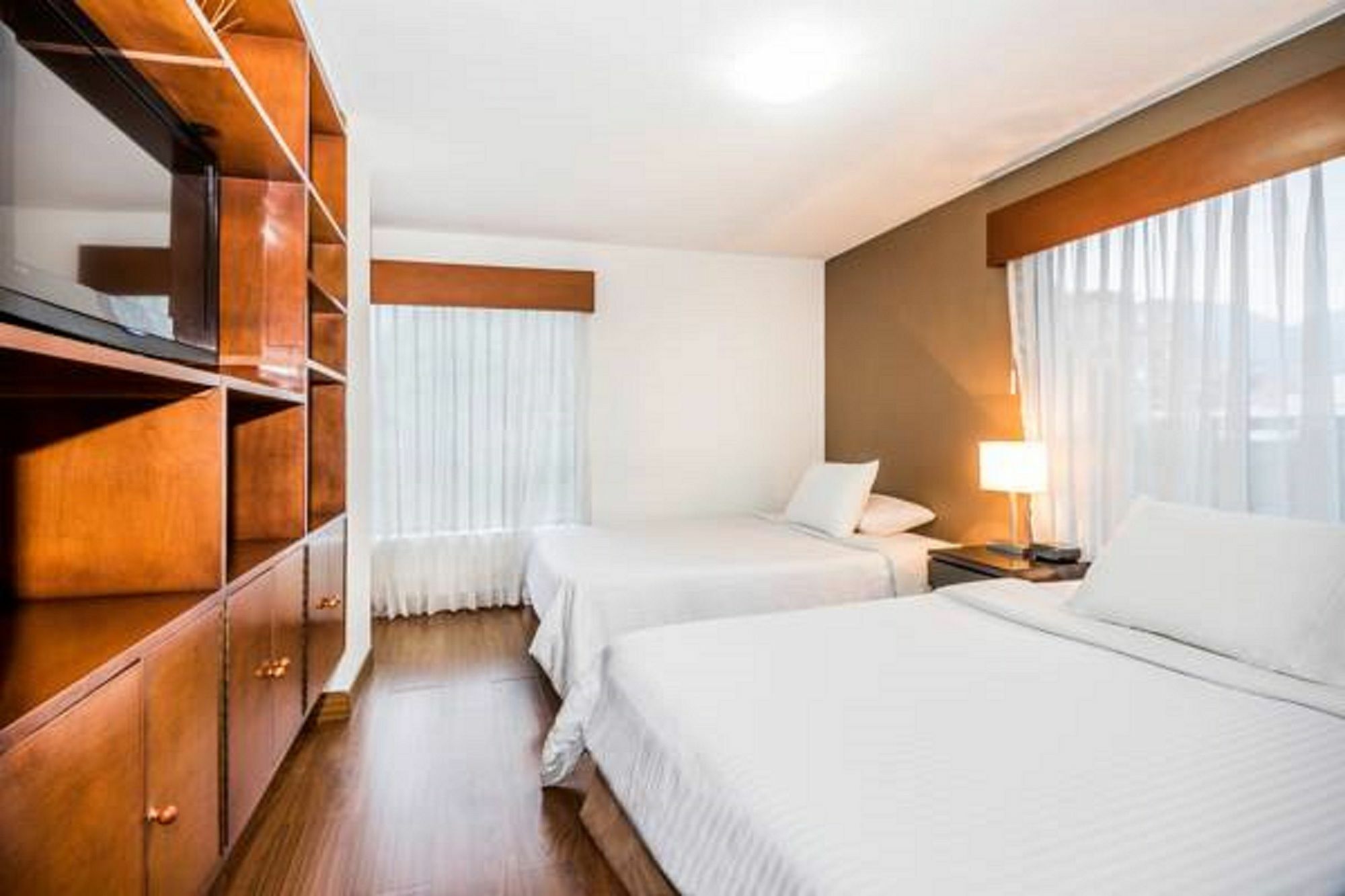 בוגוטה Lloyds Apartasuites Parque 93 מראה חיצוני תמונה