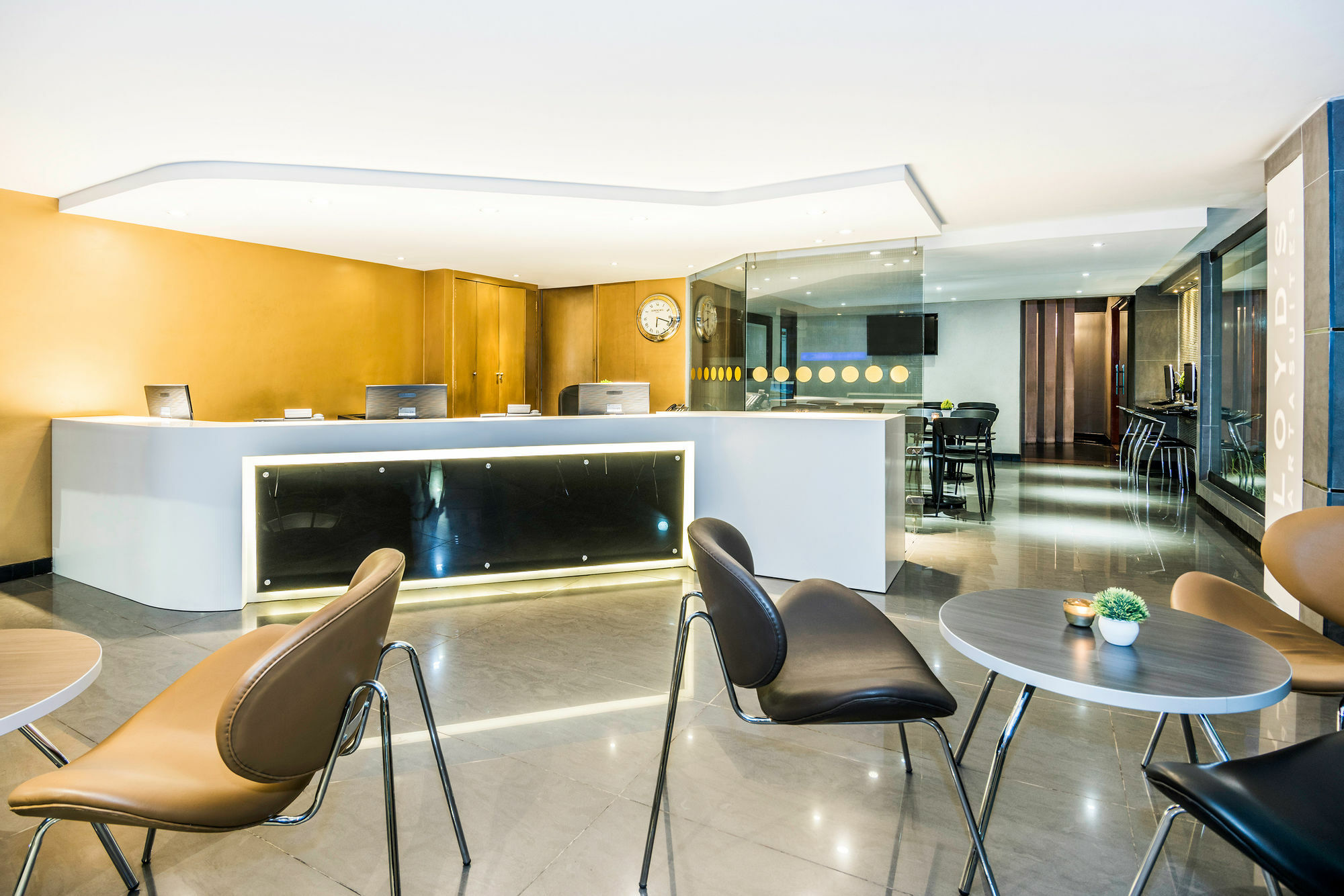 בוגוטה Lloyds Apartasuites Parque 93 מראה חיצוני תמונה